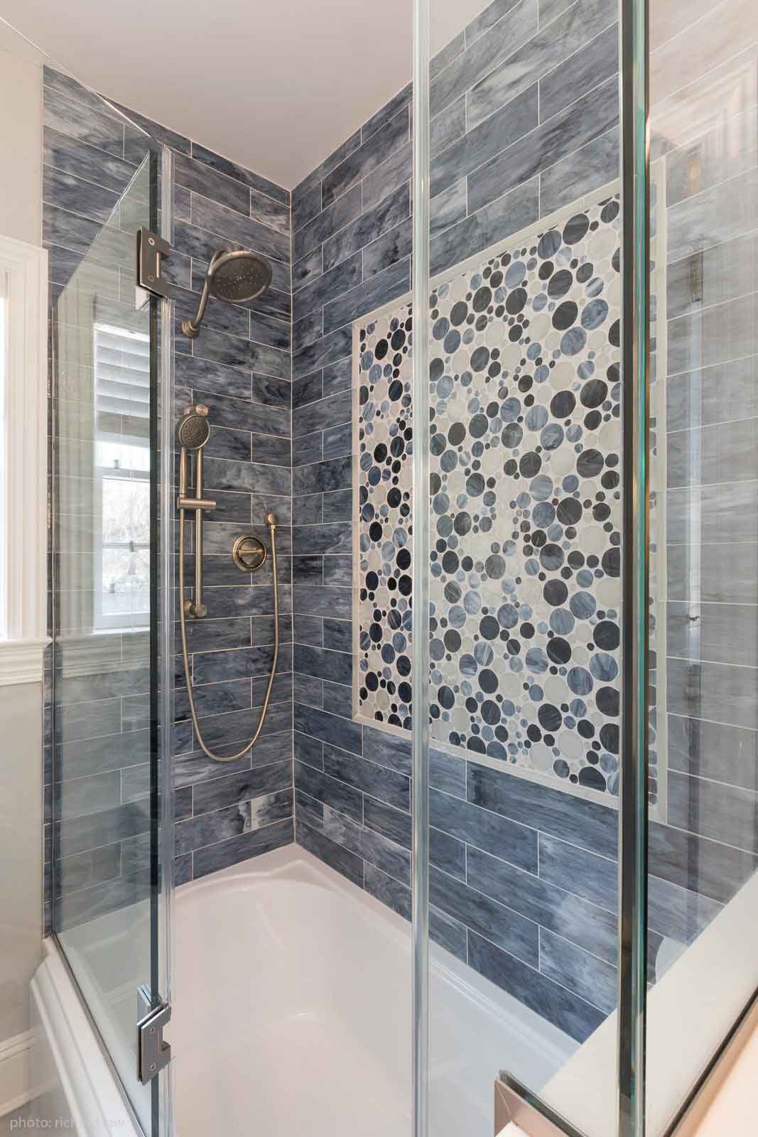 Bathroom shower tub with custom tile