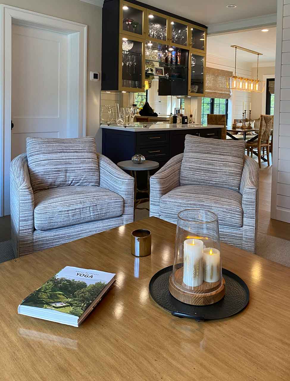 Manhasset-cozy-view-of-chairs-bar-dining-room