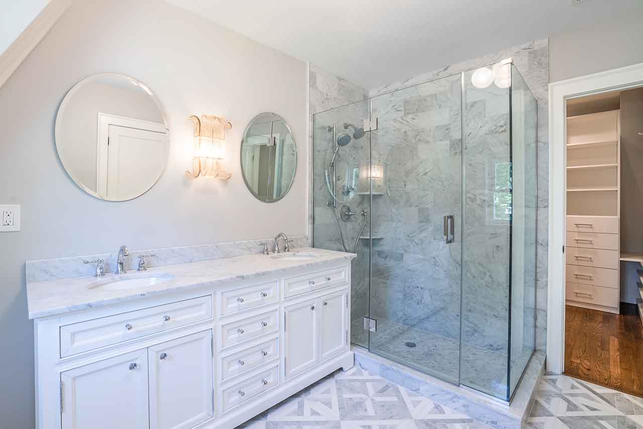 Plandome-master-bathroom-double-sinks-walkin-in-shower