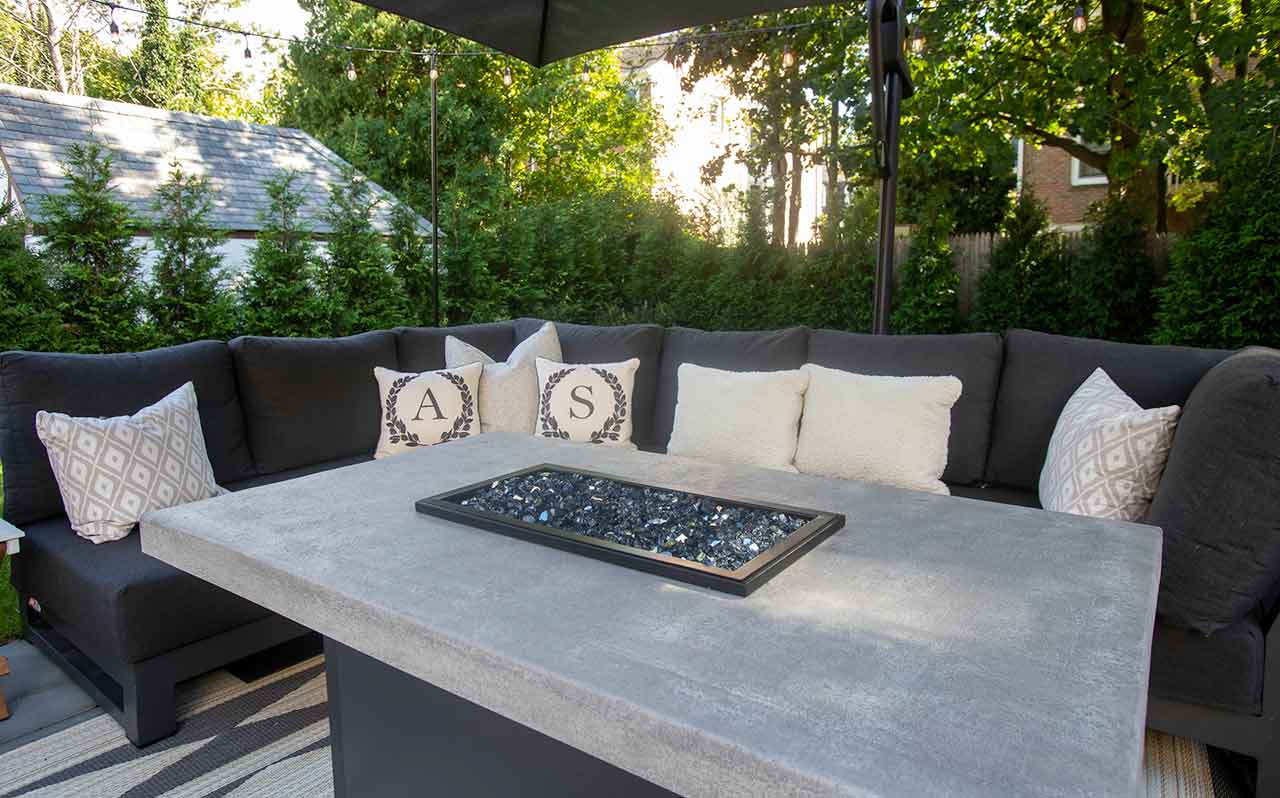 YogaStudioBackyard-lounge-area-table-crystals